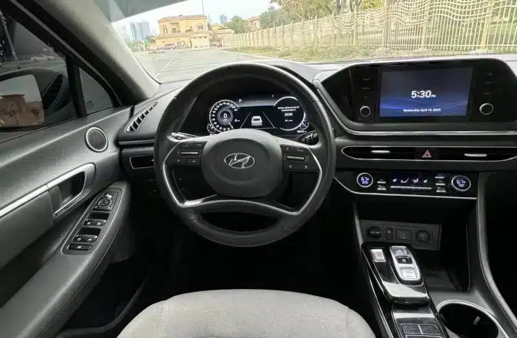 Hyundai Sonata Rent in dubai