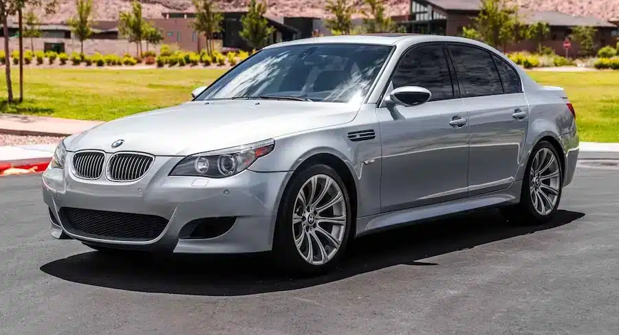 تأجير بي ام دبليو M5 2022 دبي