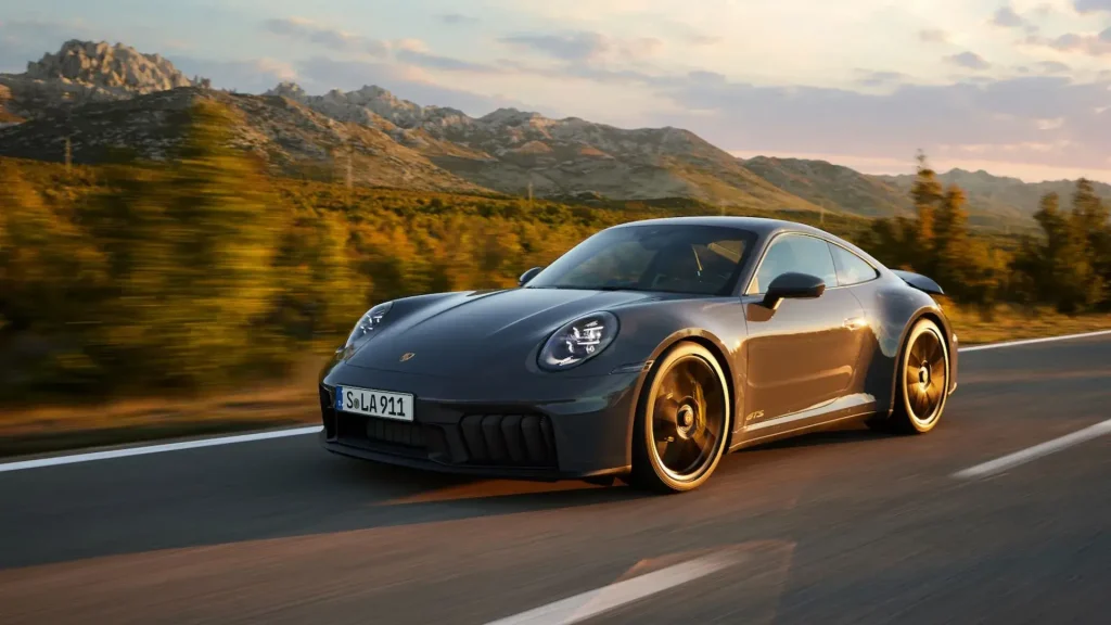 بورش 911 تارغا 4 جي تي إس 2022 تأجير دبي
