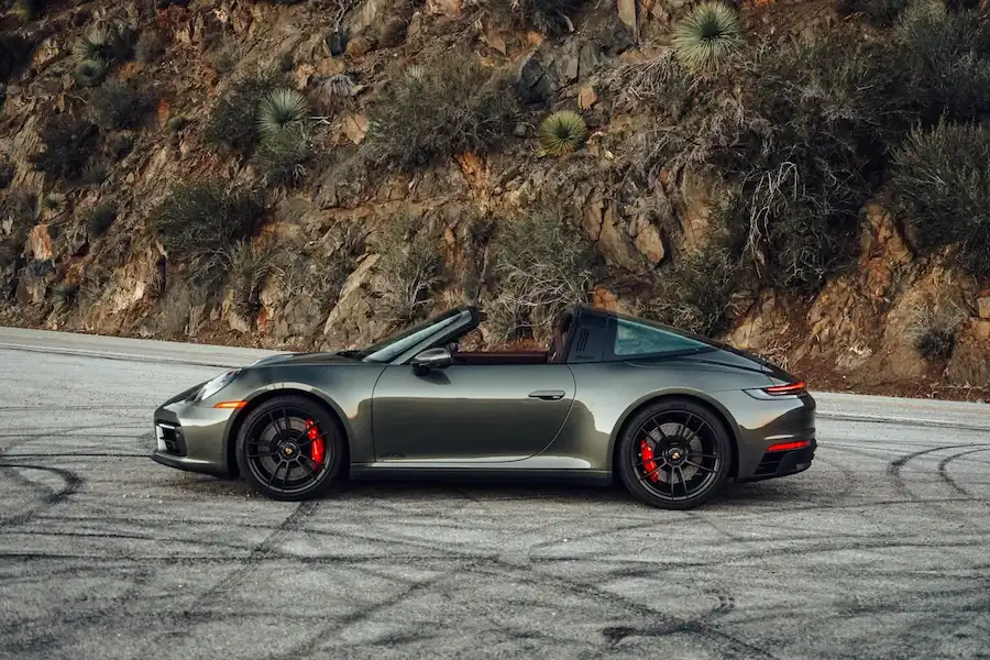 Porsche 911 Targa 4 GTS 2022 rent dubai