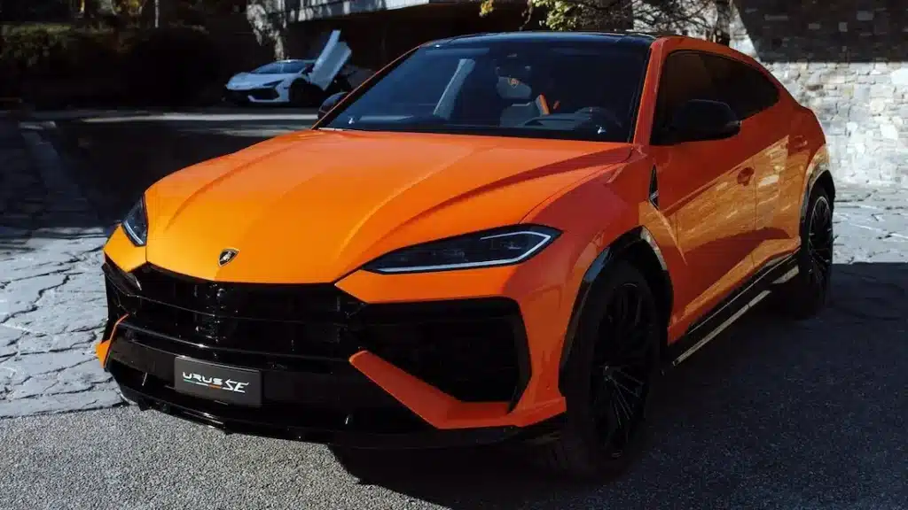 Rental Lamborghini Urus in dubai