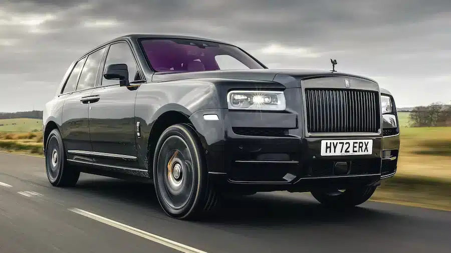 Rent Rolls Royce cullinan in dubai