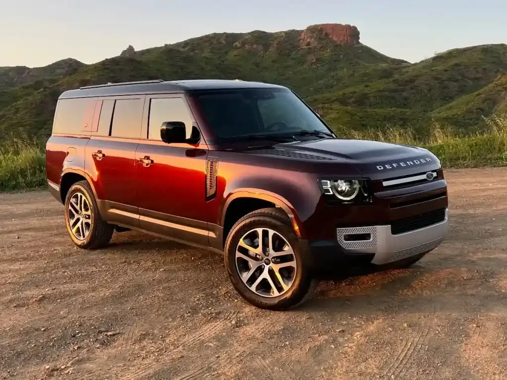 land rover defender rental in dubai