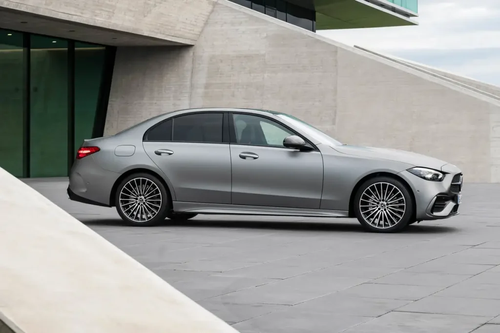 Mercedes Benz S500 2022 2 mercedes s500 rent dubai rental