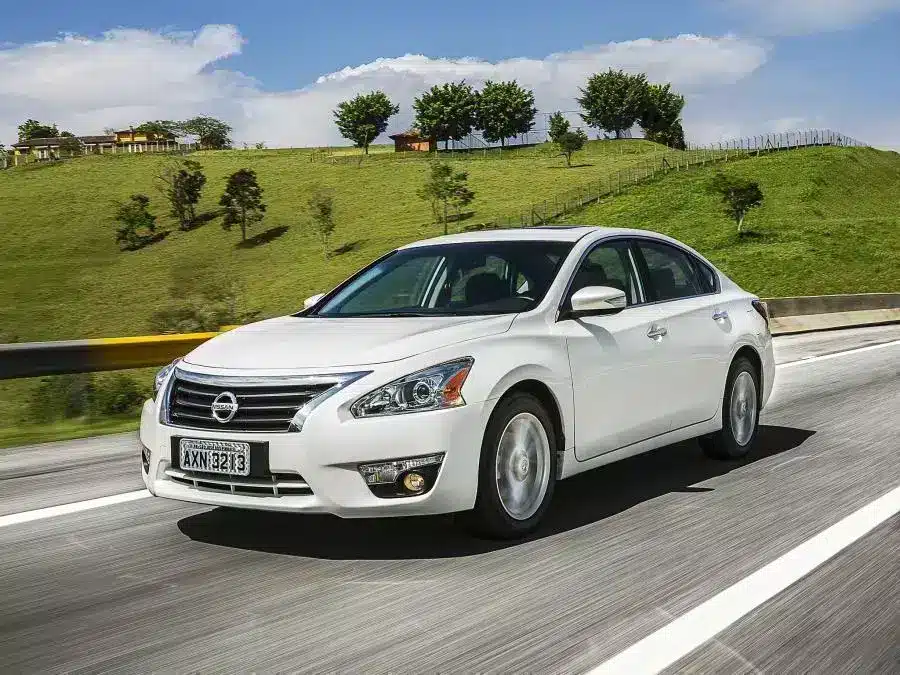 nissan altima rent car dubai