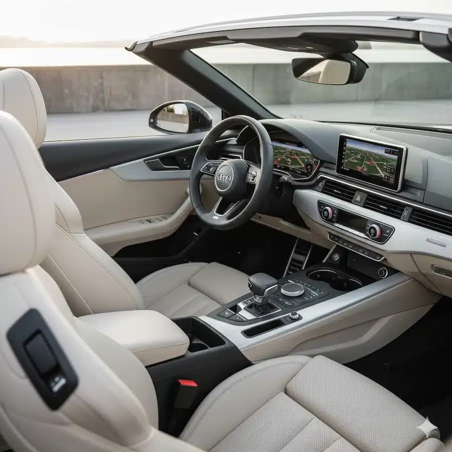 أودى إيه 5 مكشوفة فى دبي للإيجار